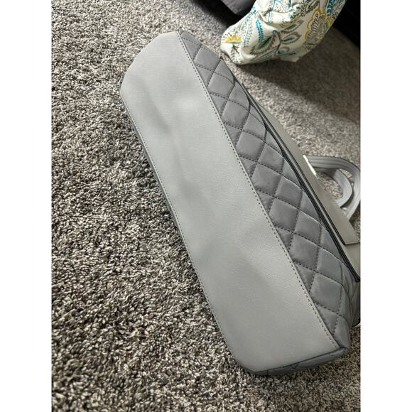 Steve Madden ladies travel/work tote/computer bag in grey diamond quilted NWOT - Picture 9 of 9